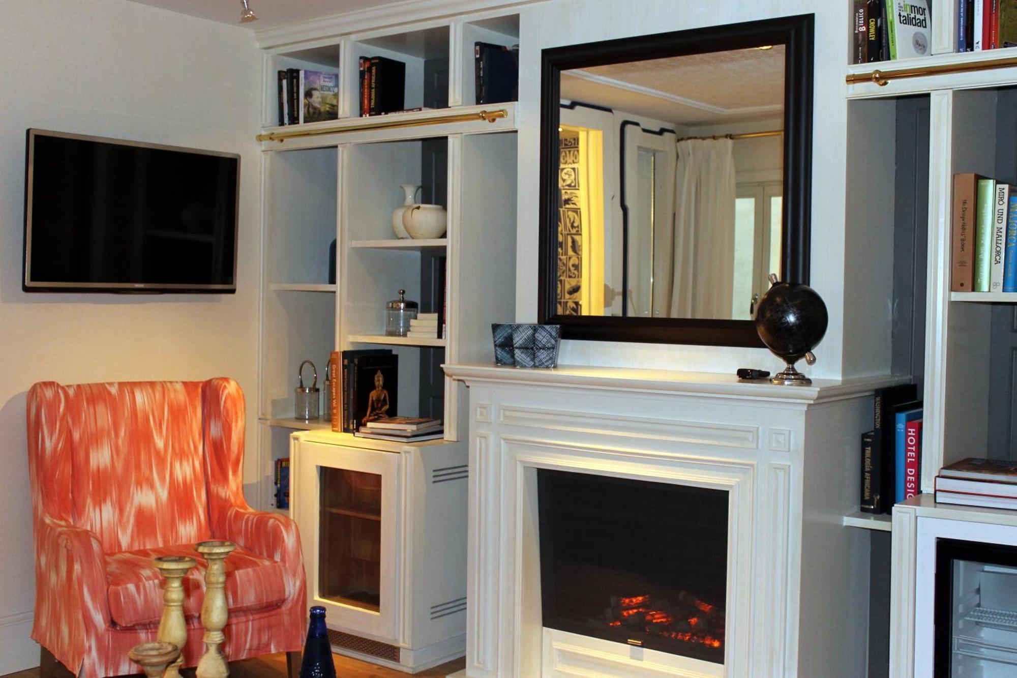 Intimate Suite